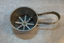 1940's Vintage  Aluminum Metal Small 1 Cup Flour Sifter W/Squeeze Handle