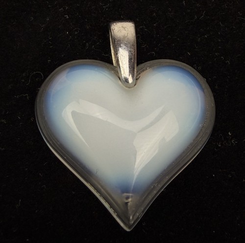 Lalique coeur opalescent white - coeur,