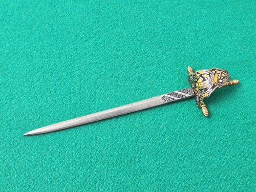 Retro toledo cup hilt - retro, rapier