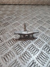 Vw Golf Mk7 Gt 2.0 Tdi Dsg CRBC 2013-20 INJECTOR CLAMP MOUNT DRIVER SIDE 04L216