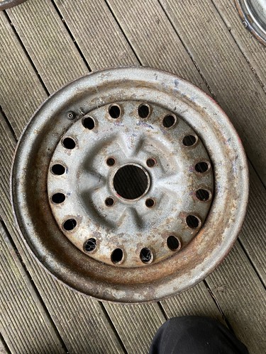Triumph spitfire roadwheel - triumph,