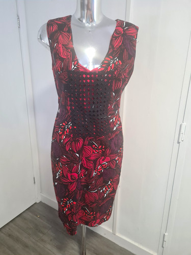 Jigsaw red black - white, floral