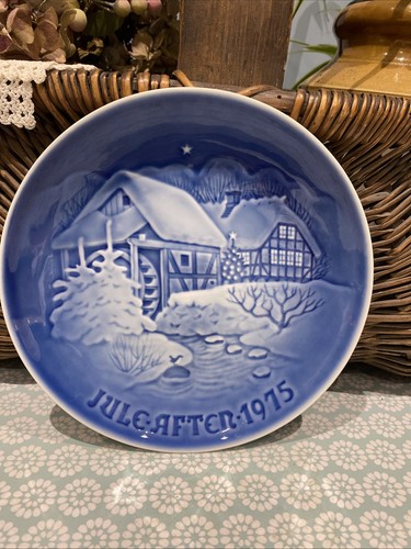 Royal copenhagen vtg - royal, christmas