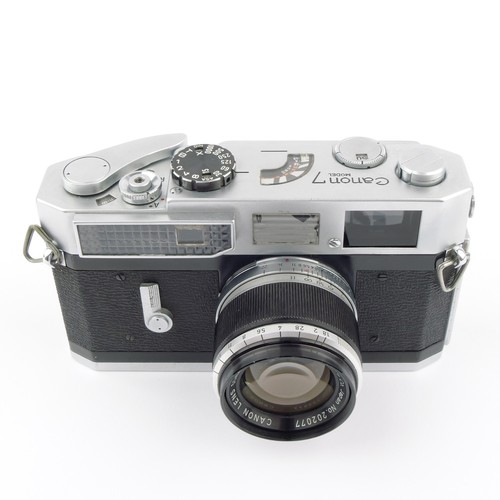 Canon 8 50 - 1.8/50, mm
