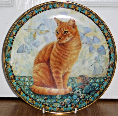 Lesley anne ivory danbury - lesley, mint
