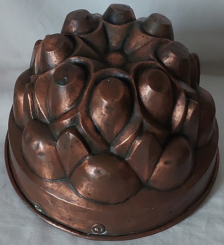 Very old copper jelly or - a,