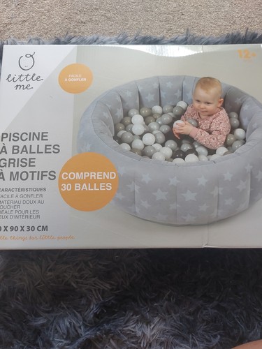 Little grey flocked - little, me