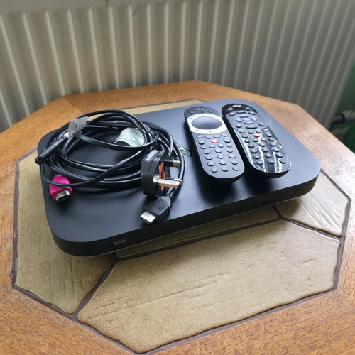 Sky box es140 - hd/q, 1080p