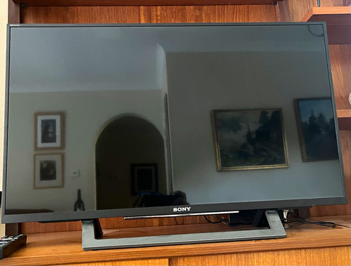 Sony bravia 32in led - 32in,