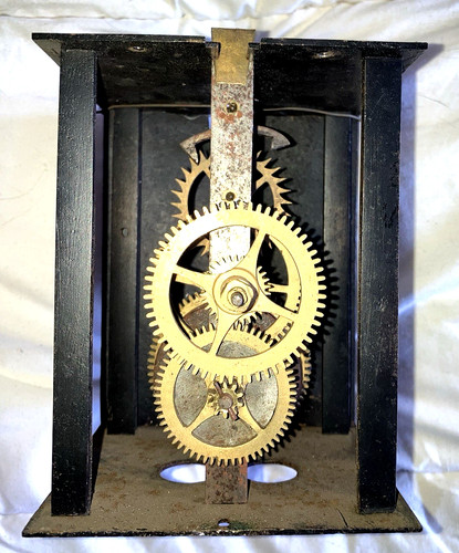 Lantern style weight - lantern-style, weight-driven