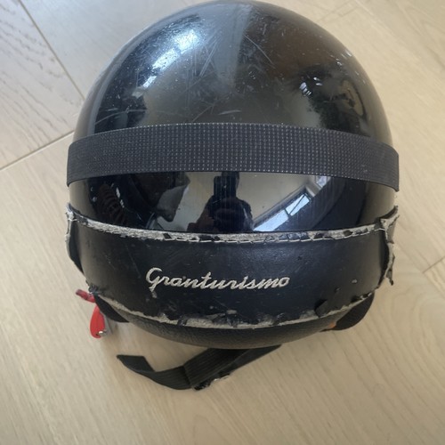 Used vespa granturismo - vespa, helmet