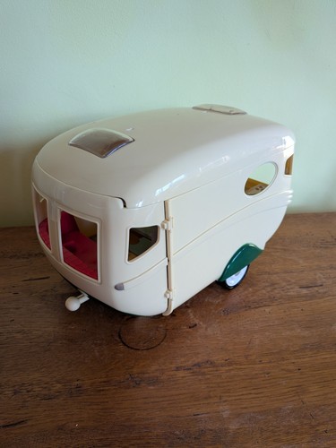 Sylvanian families caravan - families,