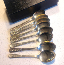 Vintage set of 8  teaspoons  EPNS  silver plated Regent floral handle design