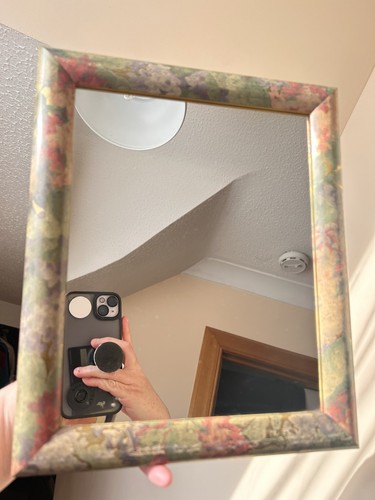 Rectangle floral tulip wall - tulip,