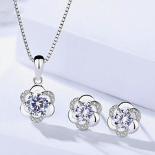 Crystal Swirl Necklace 925