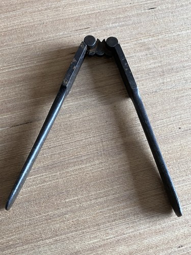 Antique vintage metal nut - /,