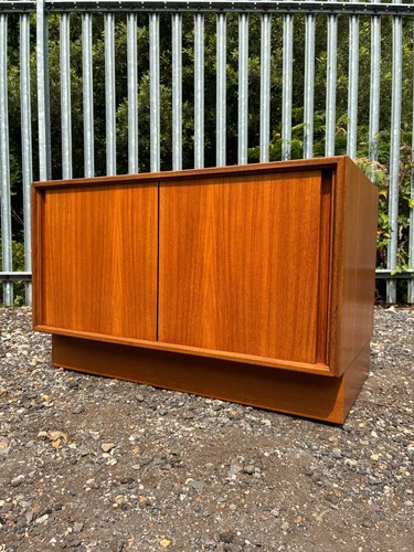 Plan teak sliding door - teak,