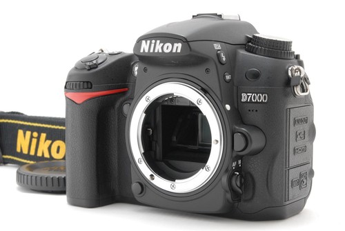 Near mint nikon d7000 - [near,