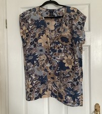 Beautiful Earl Jean Silk Womans Top/Tunic,/Small/Loose floaty style/Floral/Silk