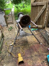 ridgid 300 pipe threader with stand in good condition 