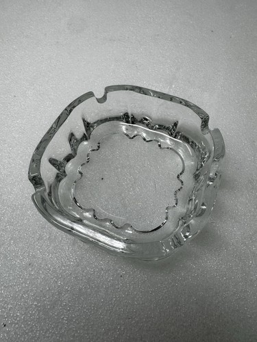 Square glass ashtrays for - square,