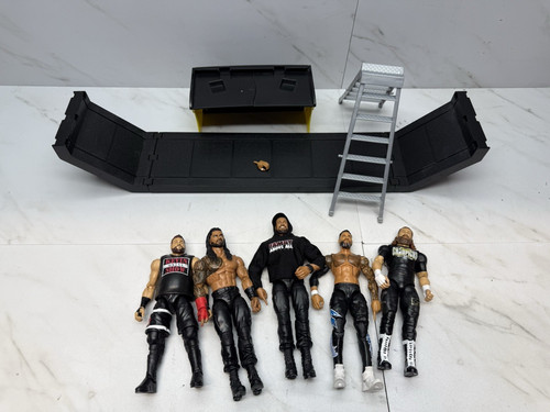 Wwe aew figures bundle - wwe/aew, with