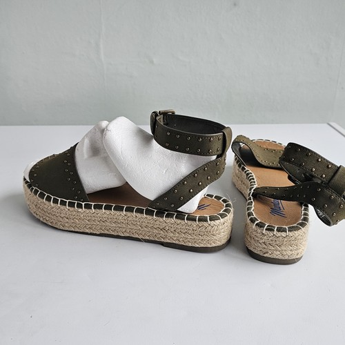 Mantaray dark green studded - green,