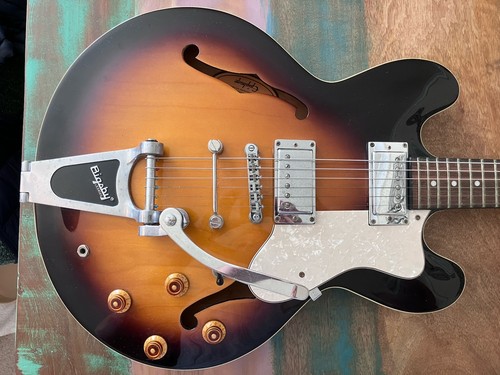 Epiphone dot sunburst 2001 - epiphone,