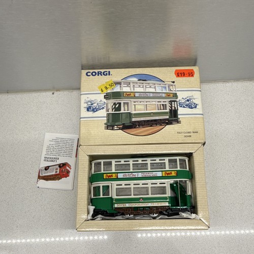 Corgi diecast fully closed - corgi,