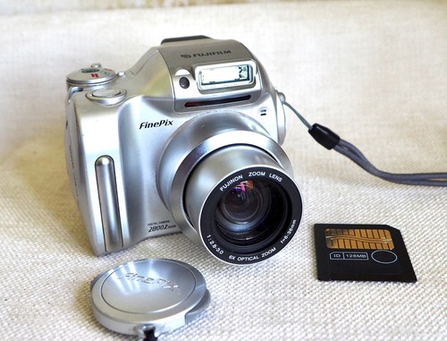 Fujifilm finepix 2800 zoom - finepix,
