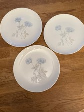Wedgwood 'Ice Rose' Dinner Plates Set of 3 - Fine Bone China - 27cm