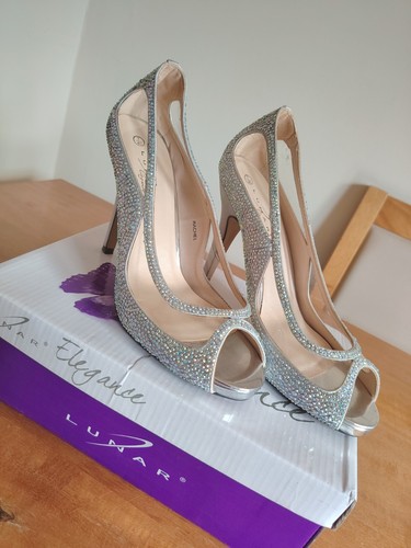 Brand new boxed women lunar - new, boxed!