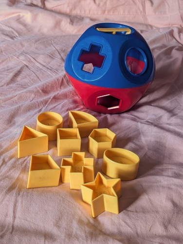 Vintage tupperware shape - vintage,