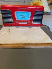 Steepletone Roxy 1 Retro Red Record Player & AM/FM Radio