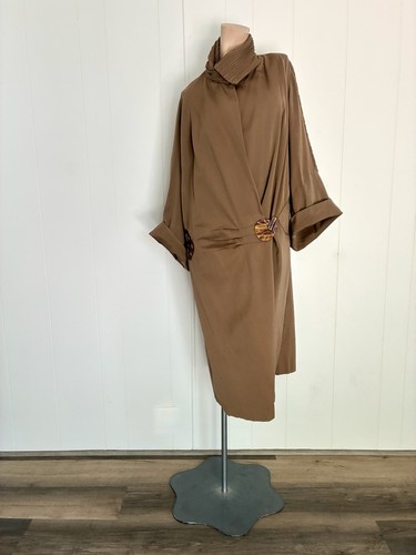 1920s art deco brown - deco, wool