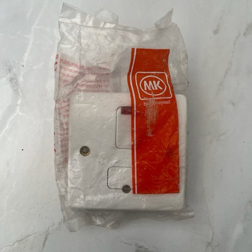 K370whi amp dp white - mk,