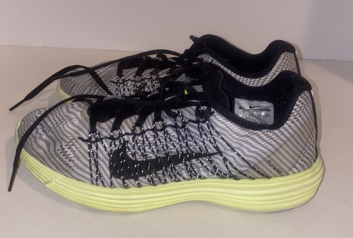 Nike lunaracer womens size - 3, 7