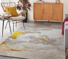 Hand Tufted Magnetic Illusion