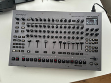 Roland TR-1000 drum machine
