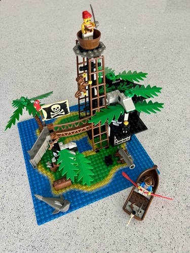 Lego pirates forbidden - pirates, island