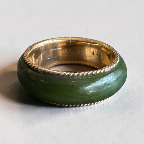 Vintage nephrite jade 14ct - &,