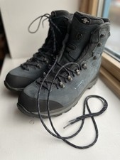 Lowa Womens Trekking  Boots