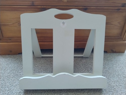 Wood foldable cook book stand - foldable,