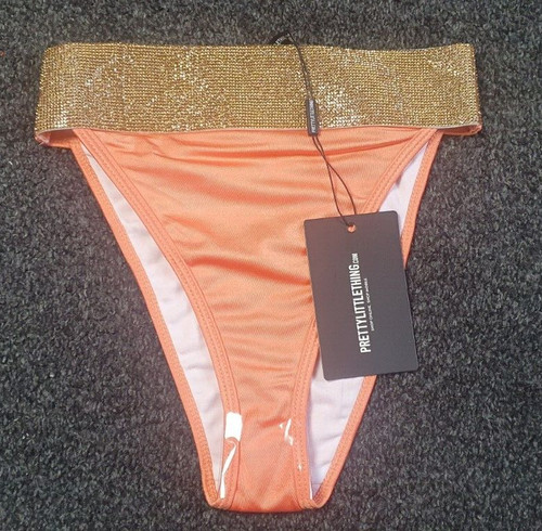 Bnwt prettylittlething - *bnwt*,