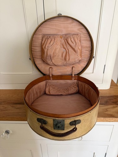 Antique vintage leather vanity - vintage,