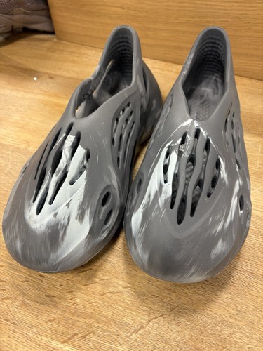 Size adidas yeezy - size,