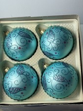 4 GLASS CHRISTMAS TREE BAUBLES