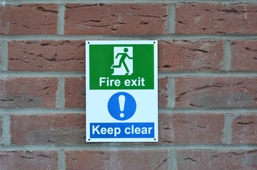 Fire exit keep clear - keep, a4