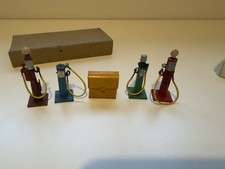 Dinky Toys 49 Petrol Pumps &