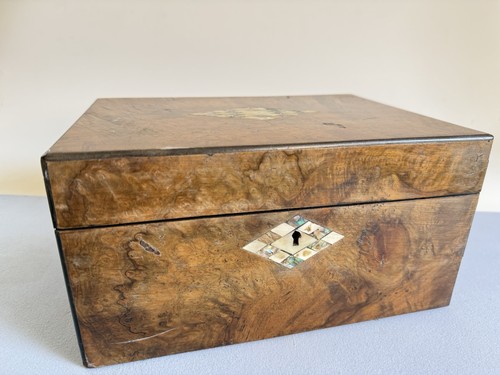 Beautiful antique victorian - antique,